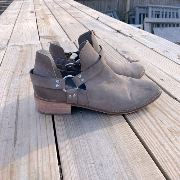 BP Genuine Leather Nude Buckle Detail Stacked Heel Moto Ankle Booties - Picture 7 of 14